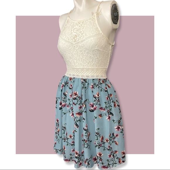 By & By Lace floral summer mini dress S (3) - Picture 3 of 7